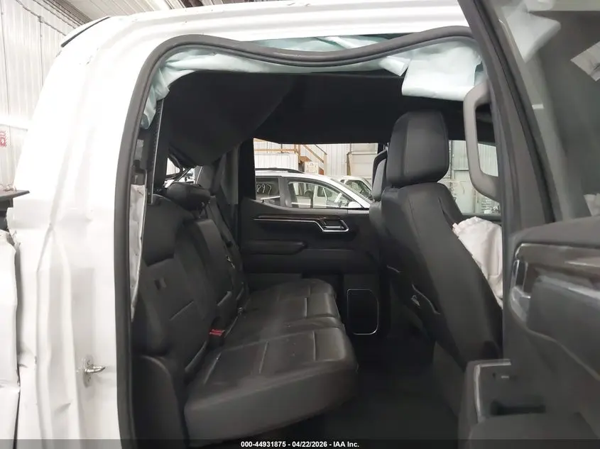 2022 CHEVROLET SILVERADO 1500 4WD  SHORT BED RST