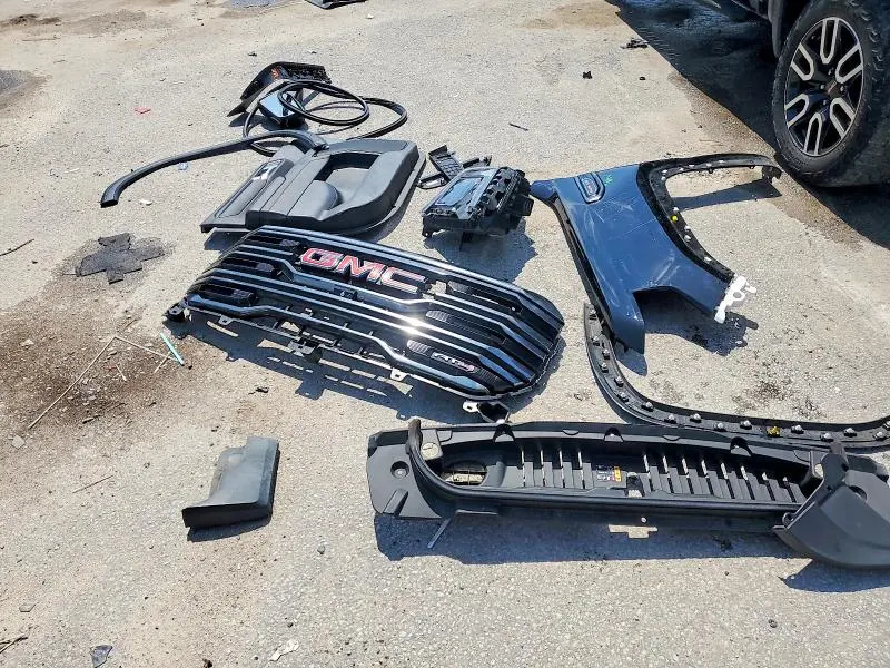 2023 GMC SIERRA K1500 AT4  