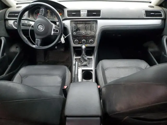 2012 VOLKSWAGEN PASSAT SE  