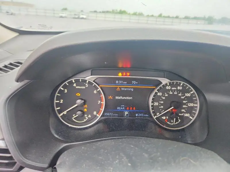 2025 NISSAN ALTIMA SV  