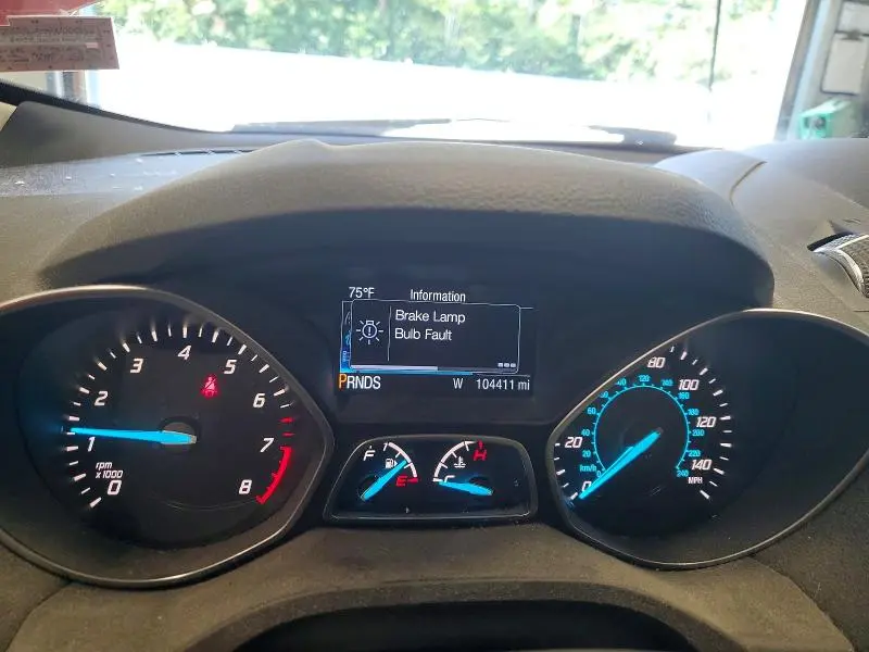 2016 FORD ESCAPE SE  