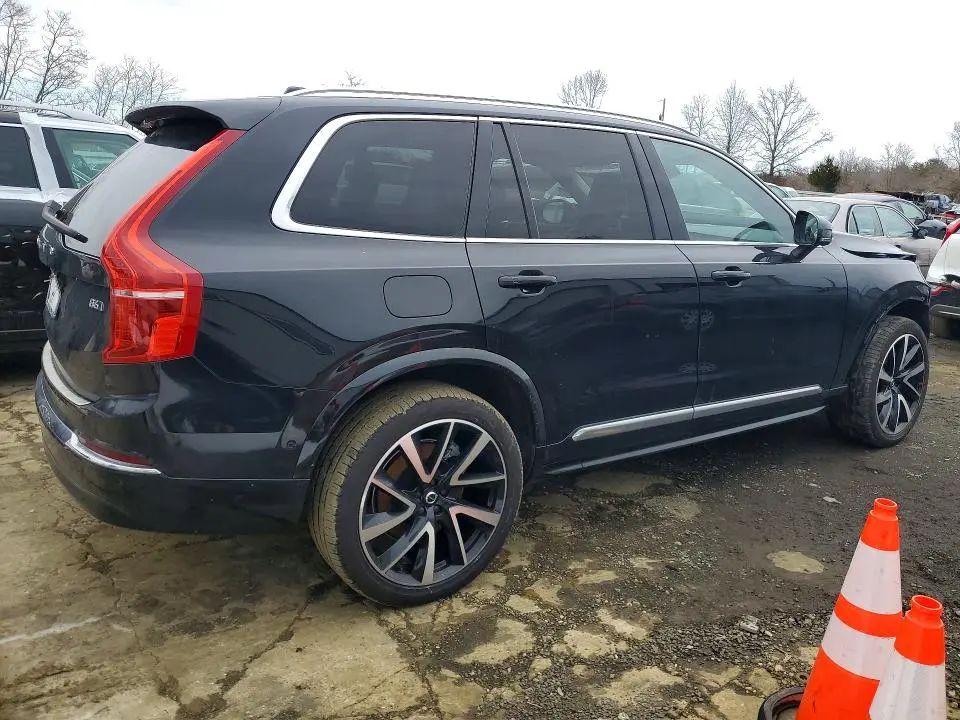 2023 VOLVO XC90 PLUS  