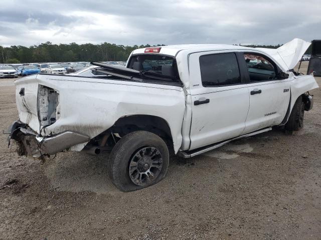 2017 TOYOTA TUNDRA CREWMAX SR5