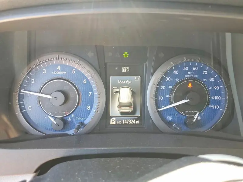 2020 TOYOTA SIENNA LE  