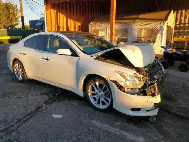 2011 NISSAN MAXIMA S  