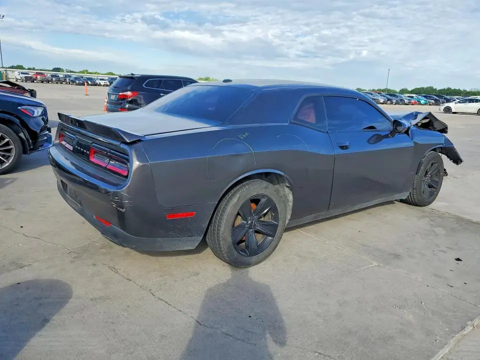 2018 DODGE CHALLENGER SXT  