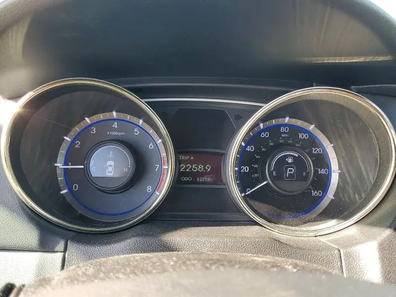 2013 HYUNDAI SONATA GLS  