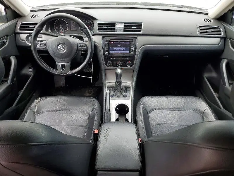 2014 VOLKSWAGEN PASSAT SE  