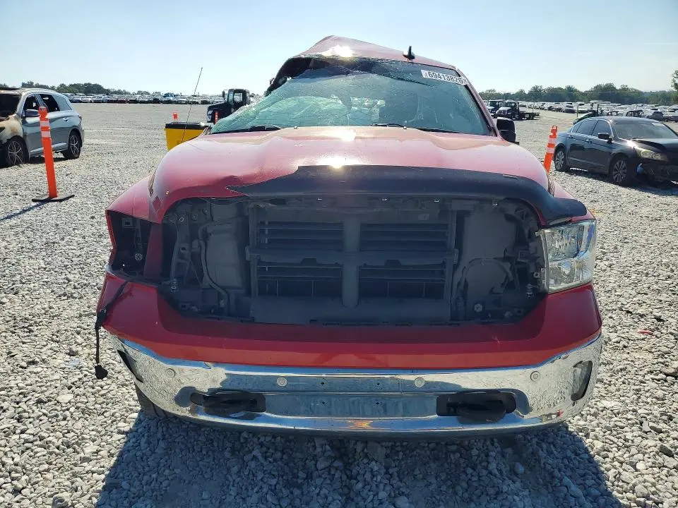2017 RAM 1500 SLT  