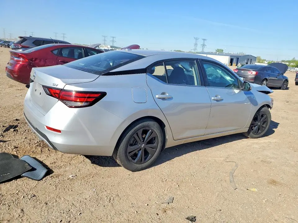 2022 NISSAN SENTRA SV  