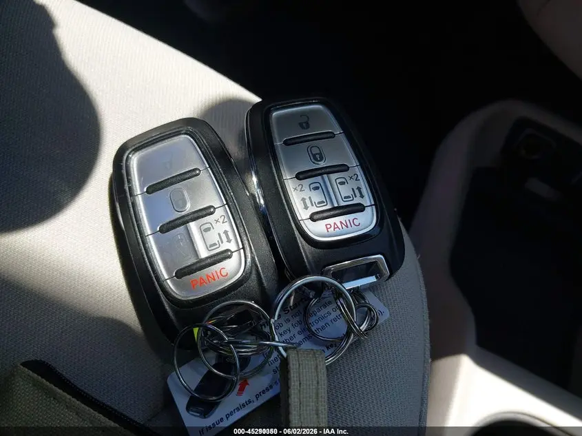 2018 CHRYSLER PACIFICA HYBRID TOURING PLUS