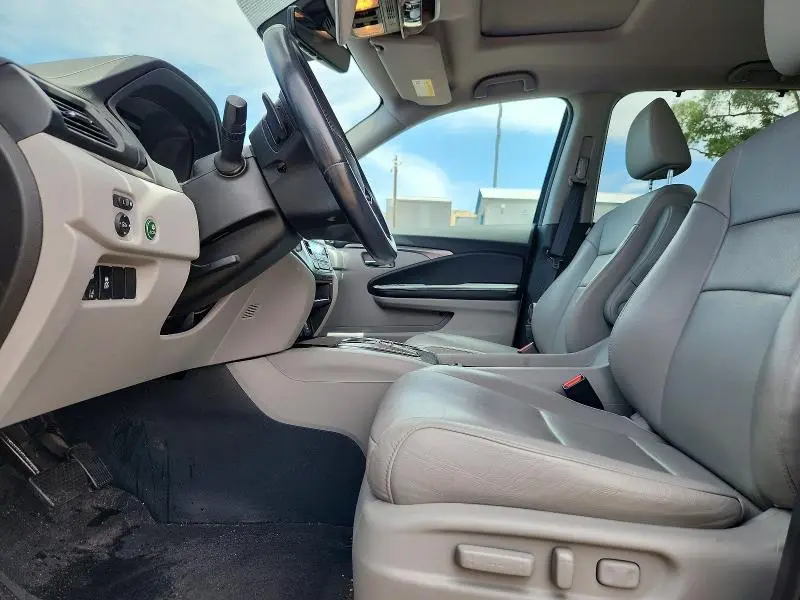 2022 HONDA PILOT SE  