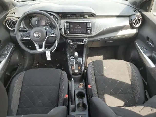 2019 NISSAN KICKS S  