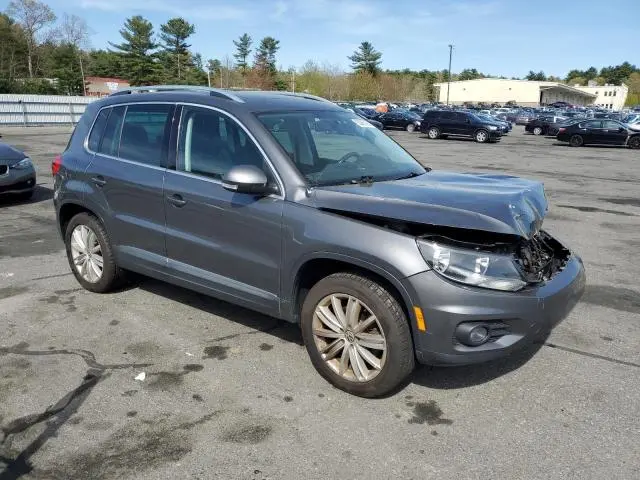 2014 VOLKSWAGEN TIGUAN S  