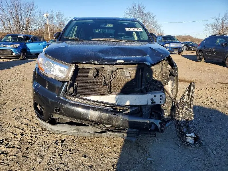 2016 TOYOTA HIGHLANDER XLE  