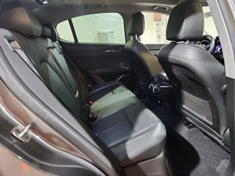2021 ALFA ROMEO STELVIO SPORT  
