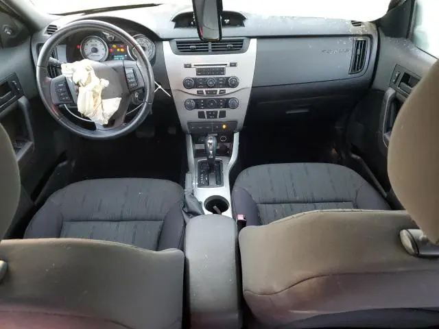2010 FORD FOCUS SE  