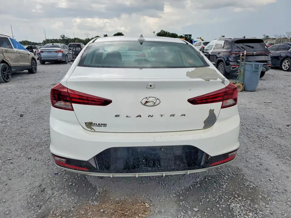 2019 HYUNDAI ELANTRA SEL  