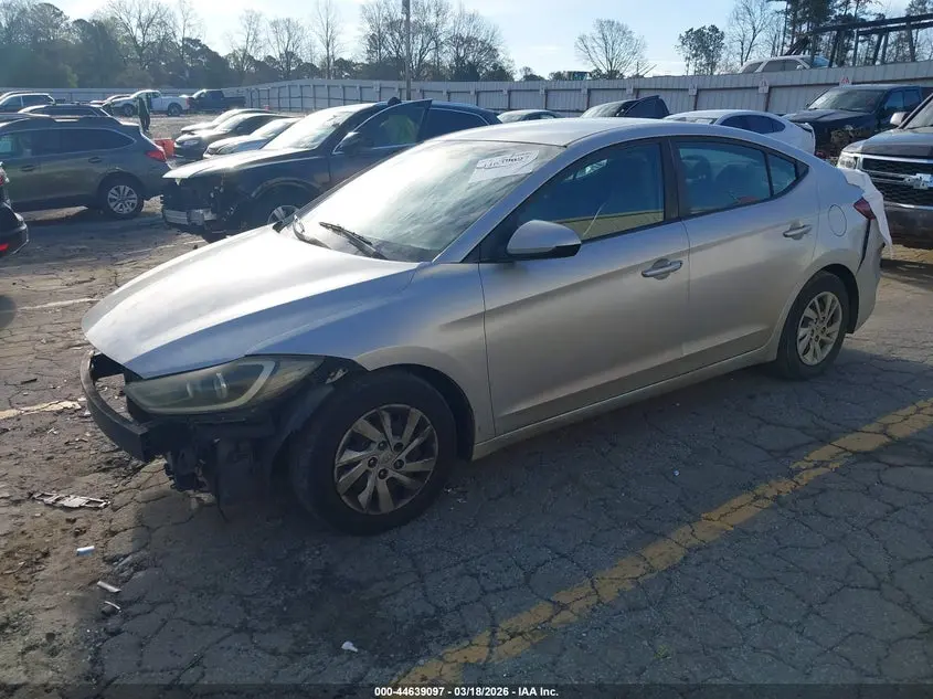 2017 HYUNDAI ELANTRA SE