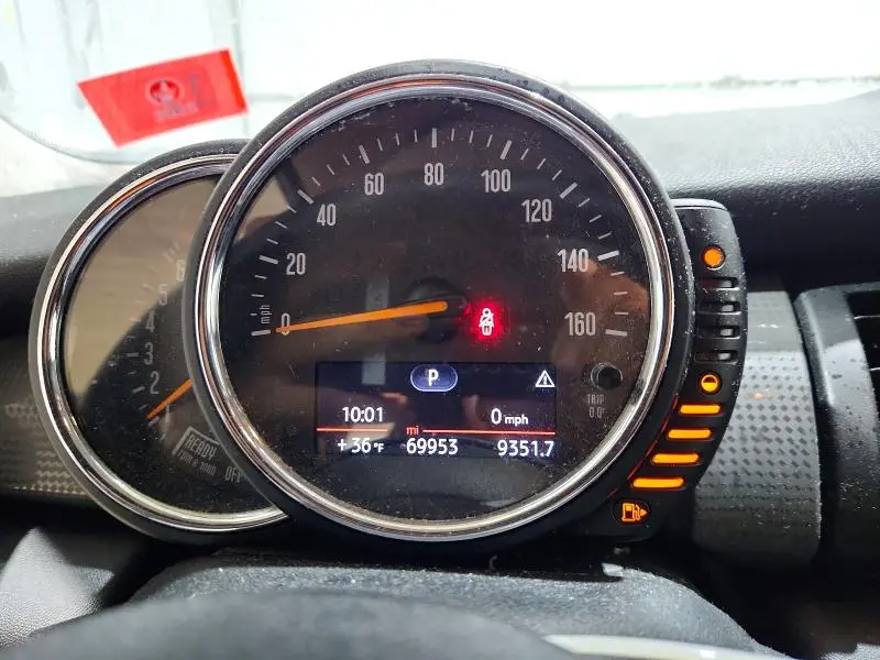2015 MINI COOPER   