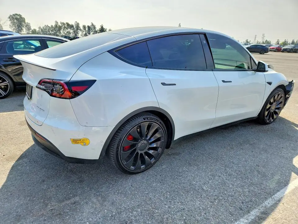 2022 TESLA MODEL Y   