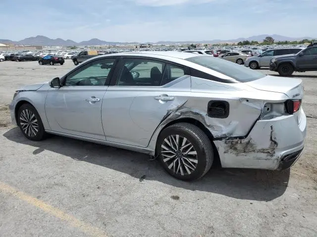 2023 NISSAN ALTIMA SV  