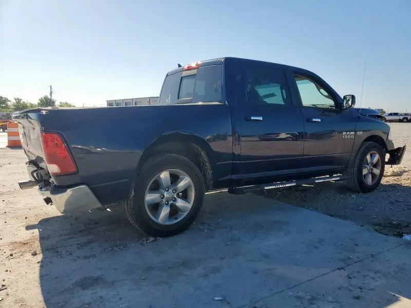 2016 RAM 1500 SLT  
