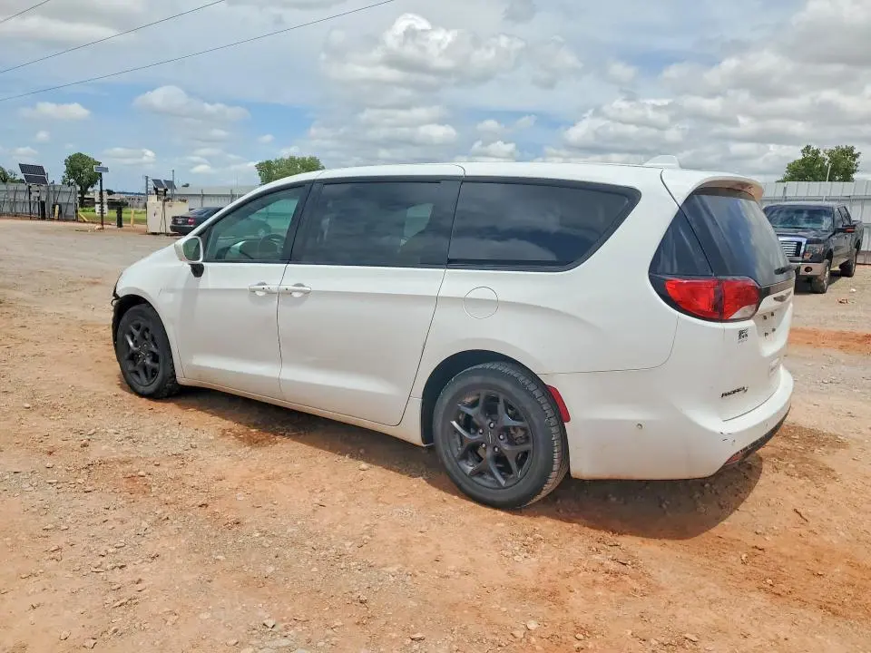 2019 CHRYSLER PACIFICA TOURING PLUS  