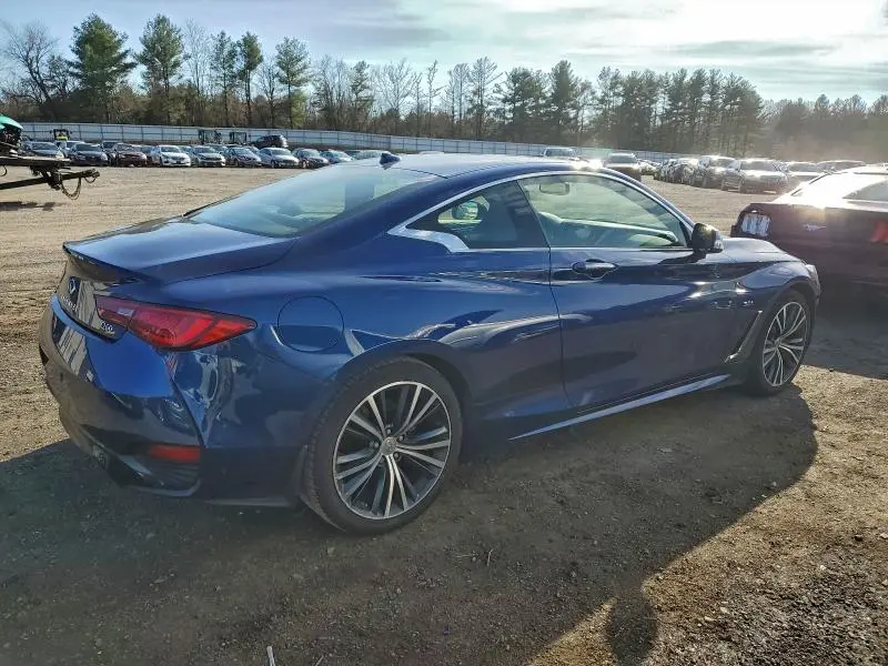 2018 INFINITI Q60 LUXE 300  