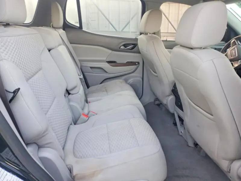 2017 GMC ACADIA SLE  