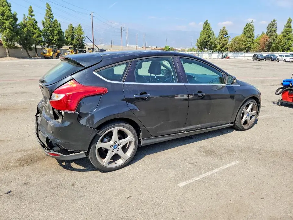 2012 FORD FOCUS TITANIUM  
