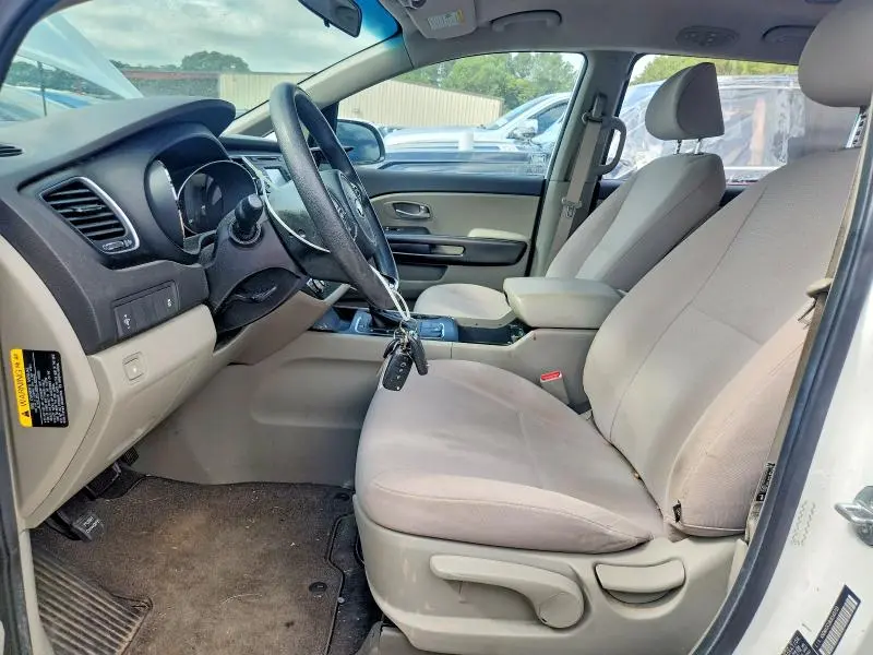 2016 KIA SEDONA L  