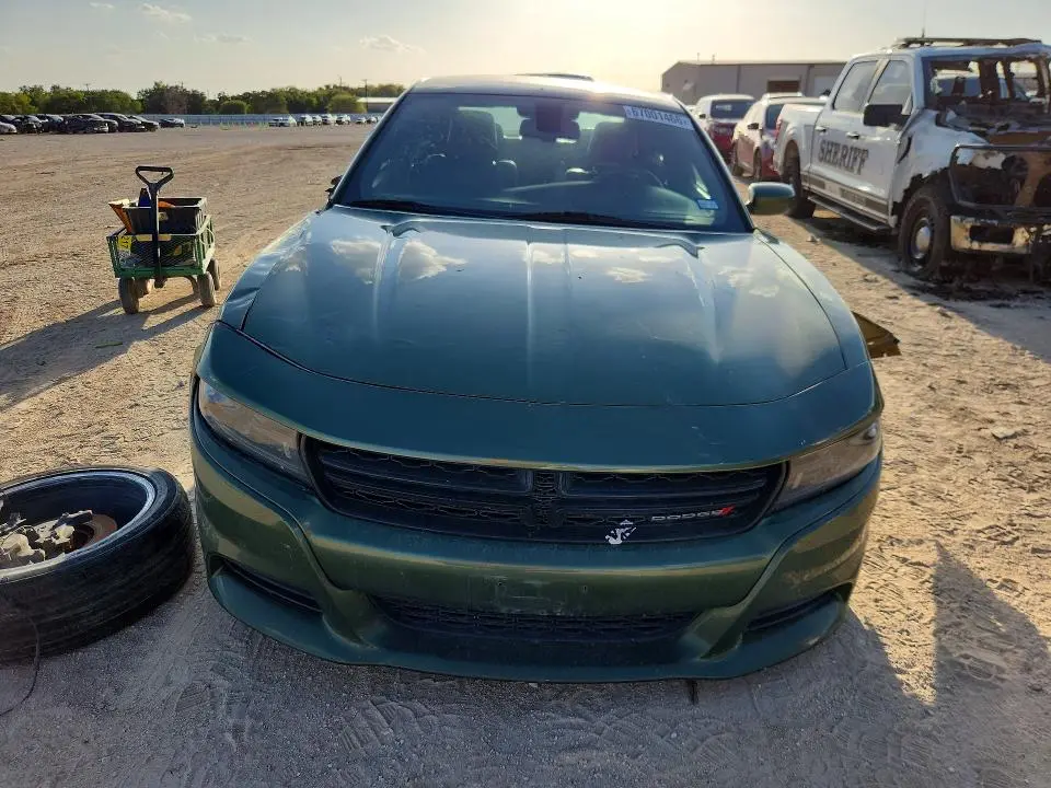 2022 DODGE CHARGER SXT  