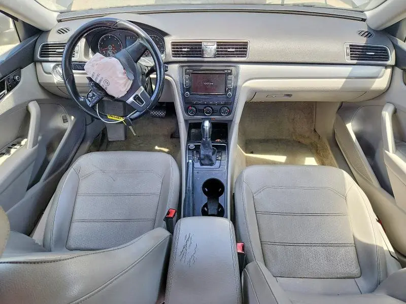 2015 VOLKSWAGEN PASSAT S  