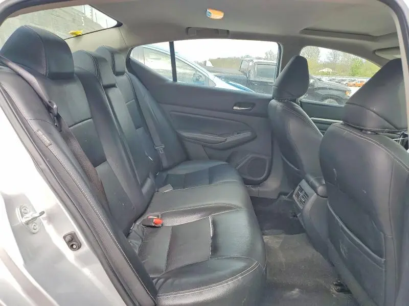2019 NISSAN ALTIMA SL  