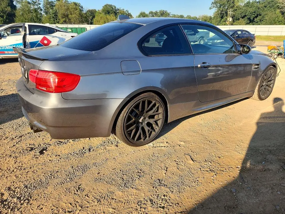 2011 BMW M3   