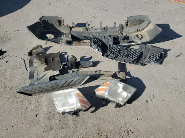 2011 NISSAN FRONTIER S  