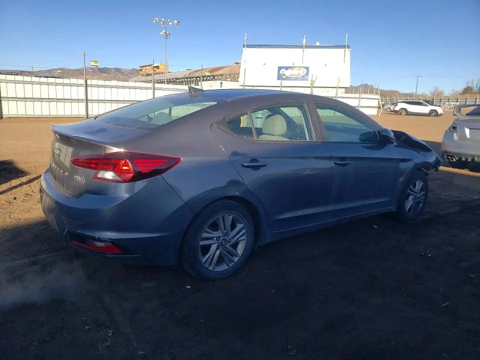 2020 HYUNDAI ELANTRA SEL  