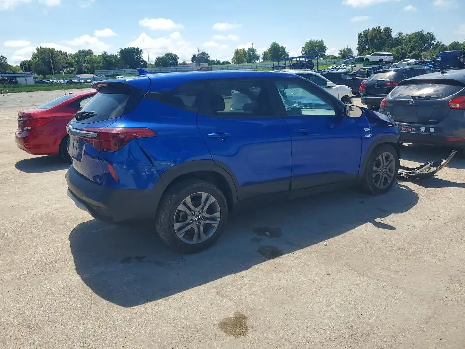 2021 KIA SELTOS LX  
