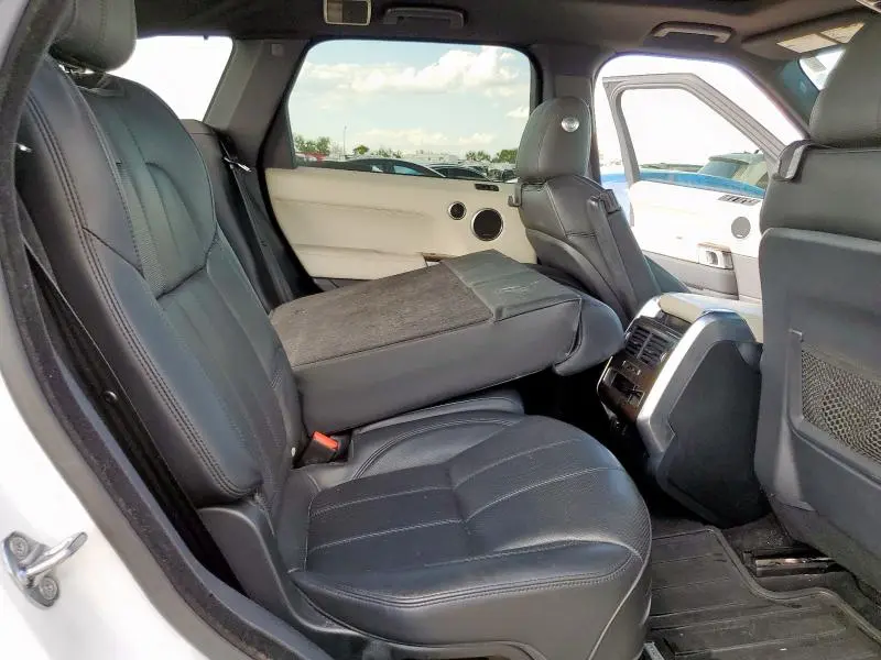 2014 LAND ROVER RANGE ROVER SPORT HSE  