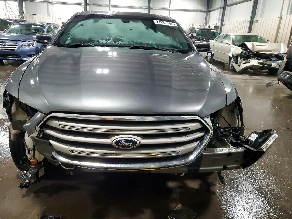 2015 FORD TAURUS SEL  