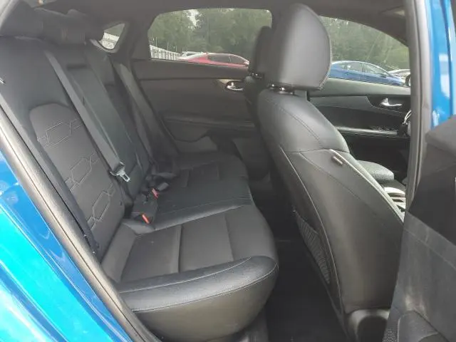 2022 KIA FORTE GT LINE  