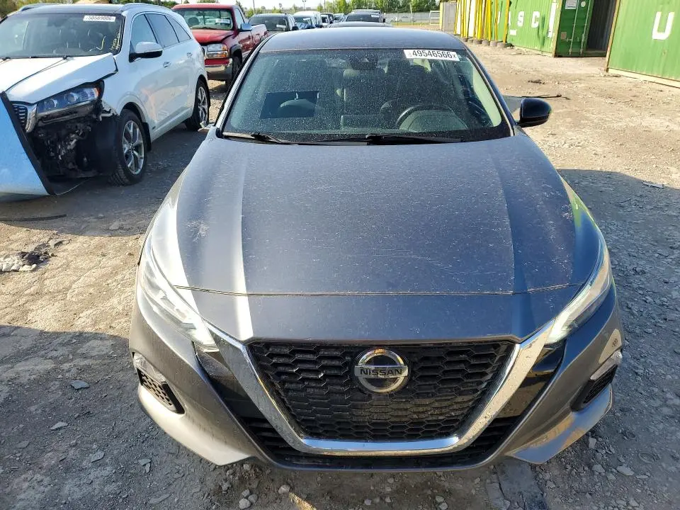 2021 NISSAN ALTIMA SR  