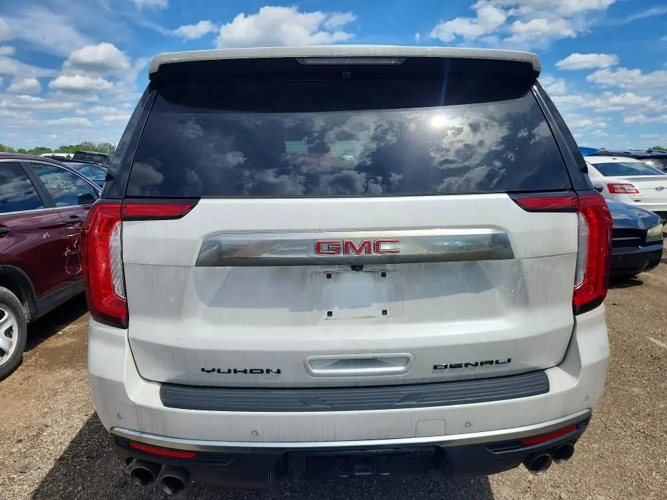 2022 GMC YUKON XL DENALI  