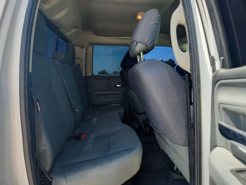 2017 RAM 1500 SLT  
