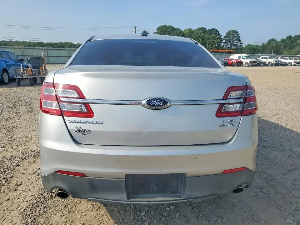 2015 FORD TAURUS SEL  