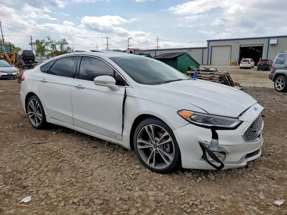 2020 FORD FUSION TITANIUM  