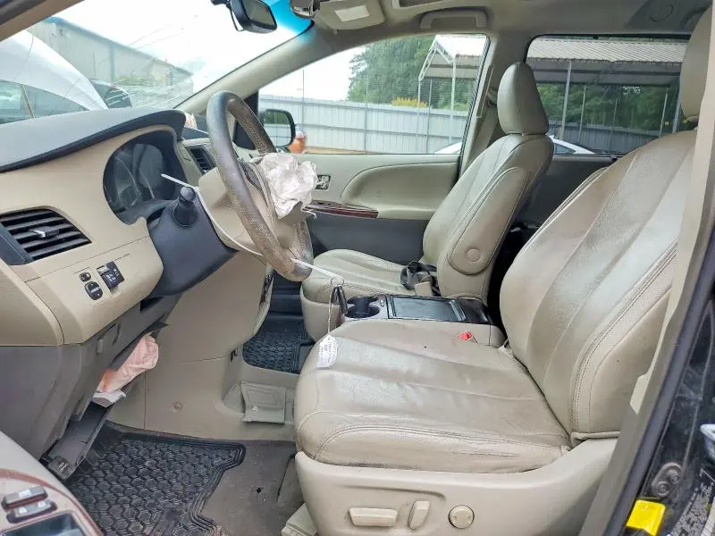 2012 TOYOTA SIENNA XLE 8-PASSENGER  