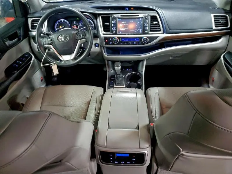 2016 TOYOTA HIGHLANDER LIMITED  