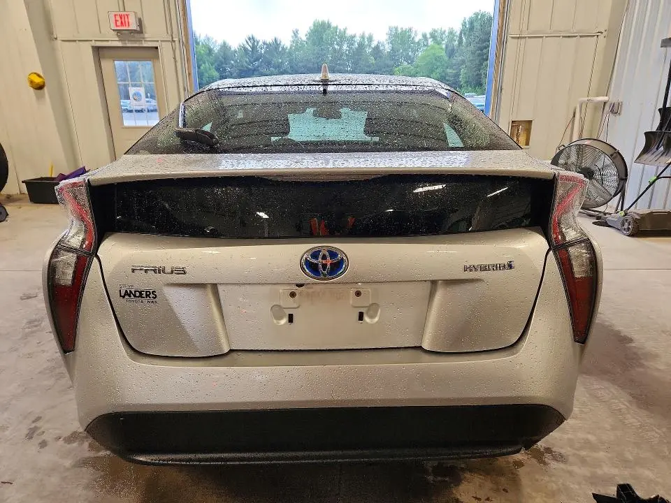 2016 TOYOTA PRIUS THREE  